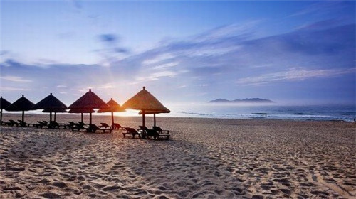 奶茶店搭配什么卖生意更好，奶茶店配什么茶叶好喝呢